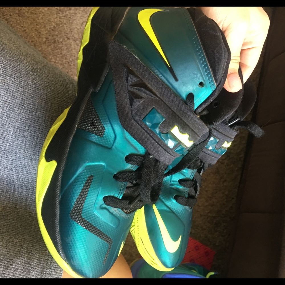 Nike lebrons